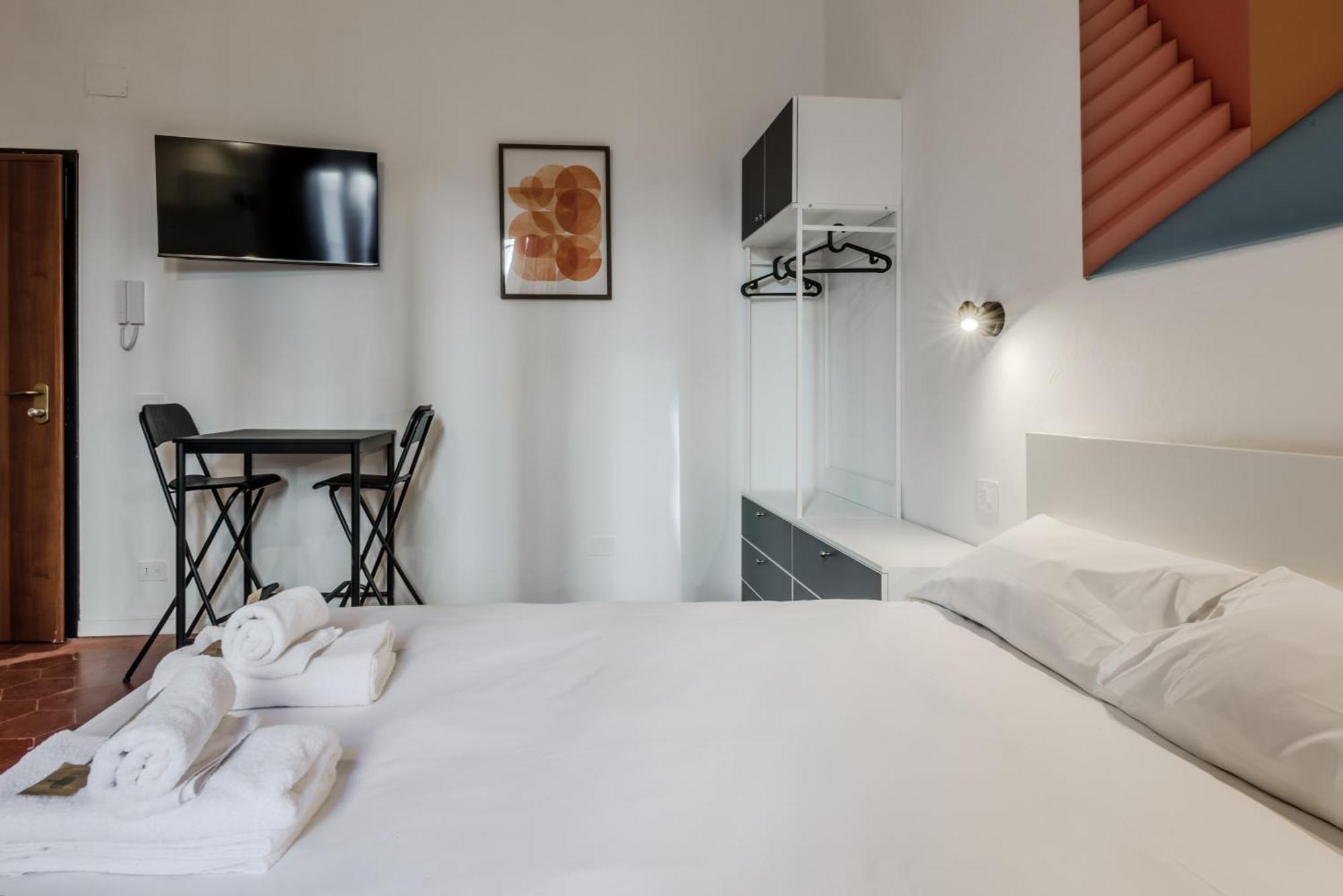 New And Functional Apartments Near The Metro Milano Eksteriør billede