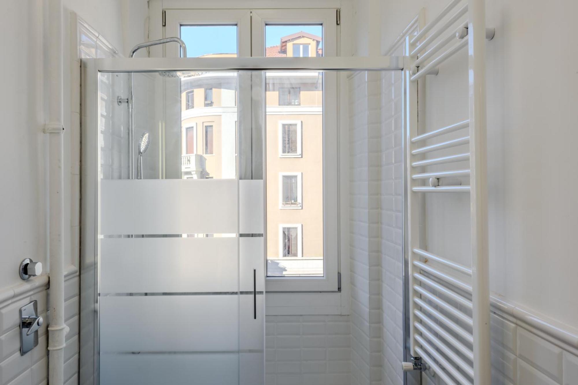 New And Functional Apartments Near The Metro Milano Eksteriør billede